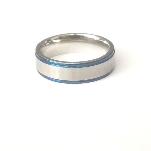 New stainless steel with blue edges size 8 - Picture 2 of 2